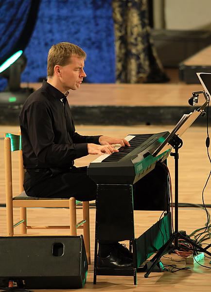 Rendez-vous with Radka Fišarová /Chanson Evening/, Castle Riding Hall, 26.7.2017, 26th International Music Festival Český Krumlov 2017