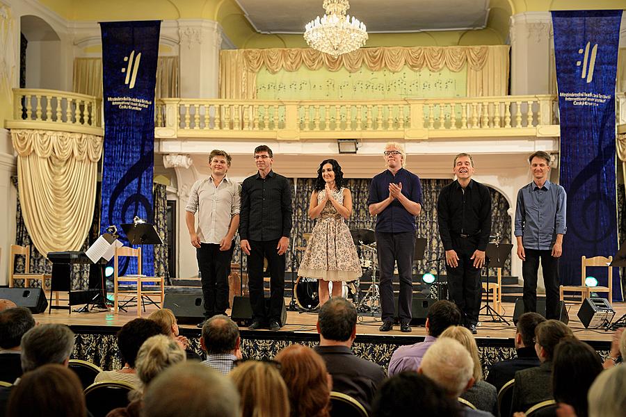 Rendez-vous with Radka Fišarová /Chanson Evening/, Castle Riding Hall, 26.7.2017, 26. Internationales Musikfestival Český Krumlov 2017