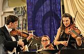 Julian Rachlin /violin, conductor/ and Sarah McElravy /viola/, South Czech Philharmonic, 28.7.2017, 26th International Music Festival Český Krumlov 2017, source: Auviex s.r.o., photo by: Libor Sváček