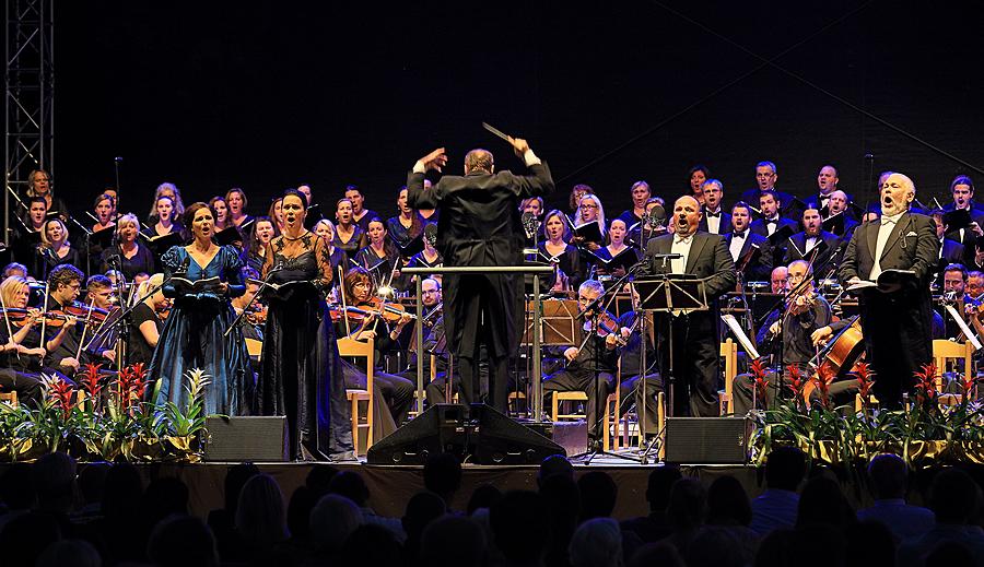 Giuseppe Verdi: Messa da Requiem, Filharmonie Bohuslava Martinů, Stanislav Vavřínek /dirigent/, 4.8.2017, 26. Mezinárodní hudební festival Český Krumlov 2017