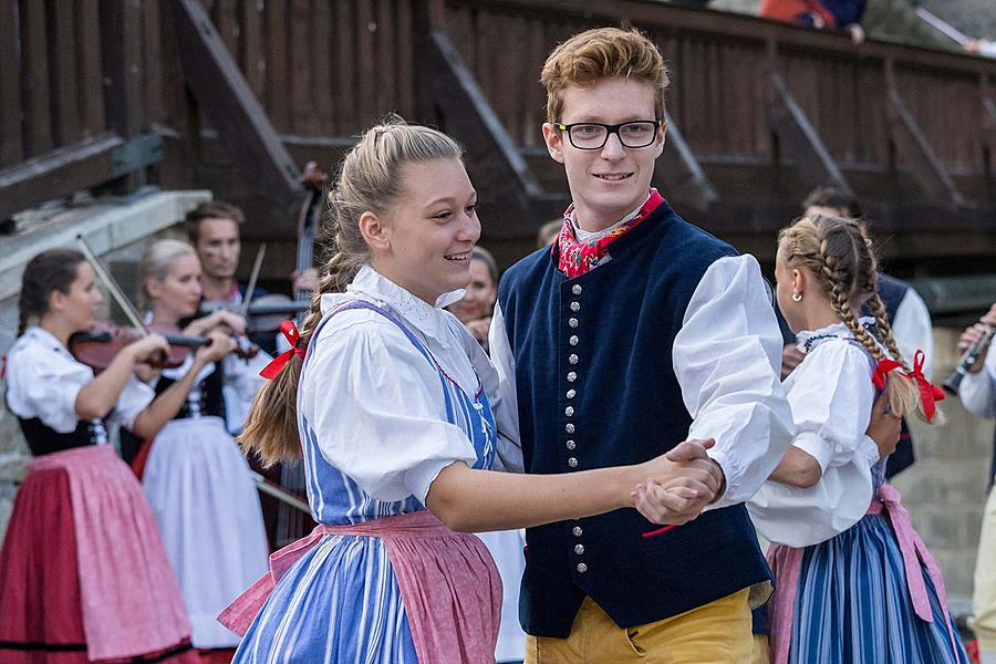 Svatováclavské slavnosti a Mezinárodní folklórní festival 2017 v Českém Krumlově, pátek 29. září 2017