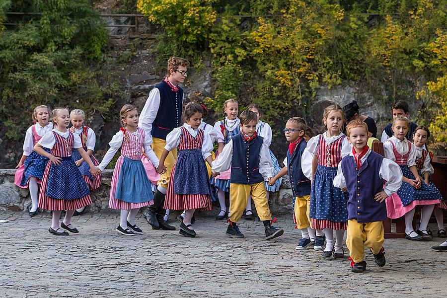 Svatováclavské slavnosti a Mezinárodní folklórní festival 2017 v Českém Krumlově, pátek 29. září 2017