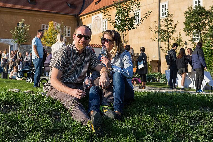 Saint Wenceslas Celebrations and International Folk Music Festival 2017 in Český Krumlov, Friday 30th Saturday 2017