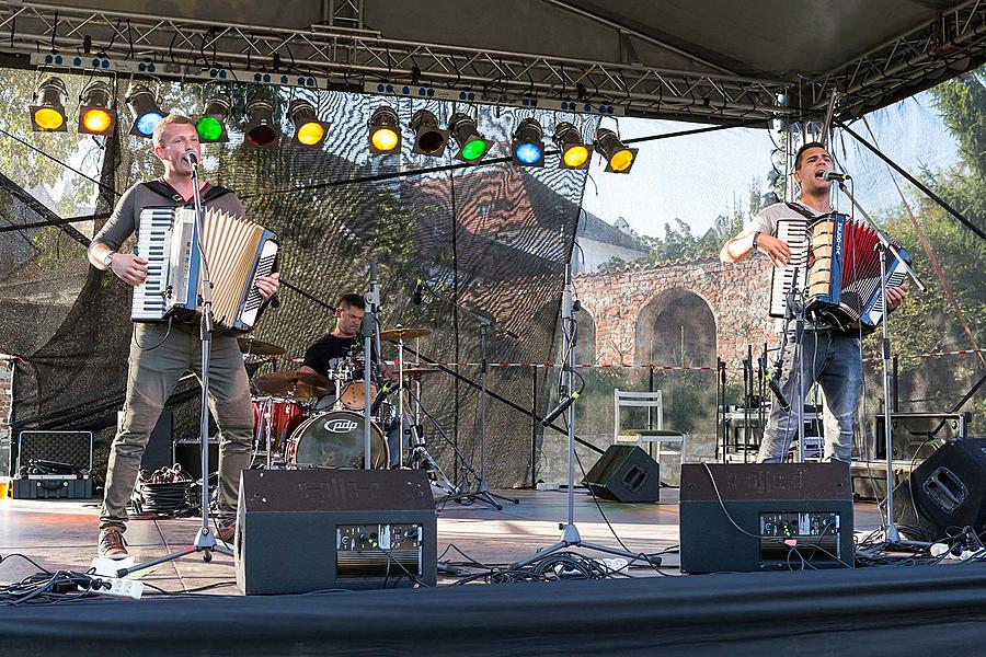 Saint Wenceslas Celebrations and International Folk Music Festival 2017 in Český Krumlov, Friday 30th Saturday 2017