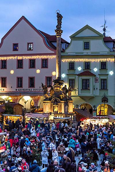 1. Adventssontag - Musikalisch-poetische Eröffnung des Advents Verbunden mit der Beleuchtung des Weihnachtsbaums, Český Krumlov 3.12.2017