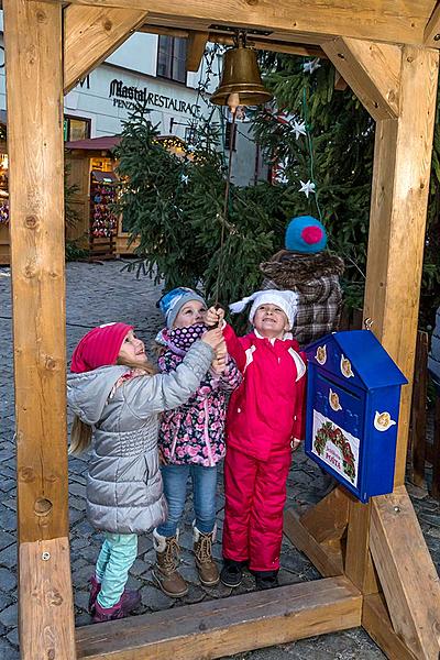 1. Adventssontag - Musikalisch-poetische Eröffnung des Advents Verbunden mit der Beleuchtung des Weihnachtsbaums, Český Krumlov 3.12.2017