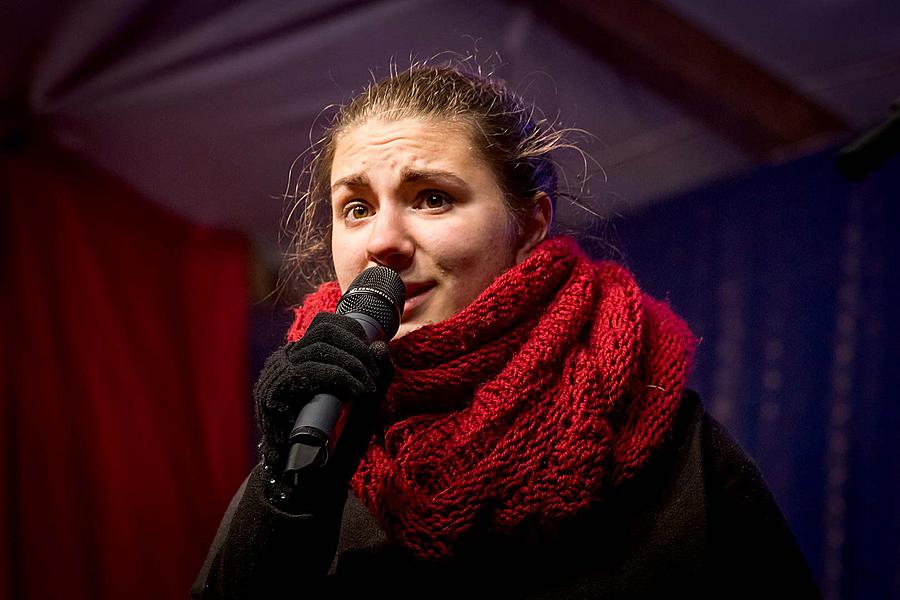 1st Advent Sunday - Music- and Poetry-filled Advent Opening and Lighting of the Christmas Tree, Český Krumlov, Český Krumlov 3.12.2017