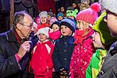 1. adventní neděle - hudebně poetické otevření Adventu spojené s rozsvícením vánočního stromu, Český Krumlov 3.12.2017, foto: Lubor Mrázek