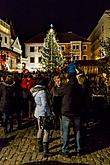 1. adventní neděle - hudebně poetické otevření Adventu spojené s rozsvícením vánočního stromu, Český Krumlov 3.12.2017, foto: Lubor Mrázek