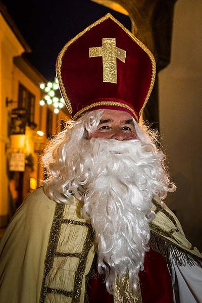 St. Nicholas Present Distribution 5.12.2017, Advent and Christmas in Český Krumlov