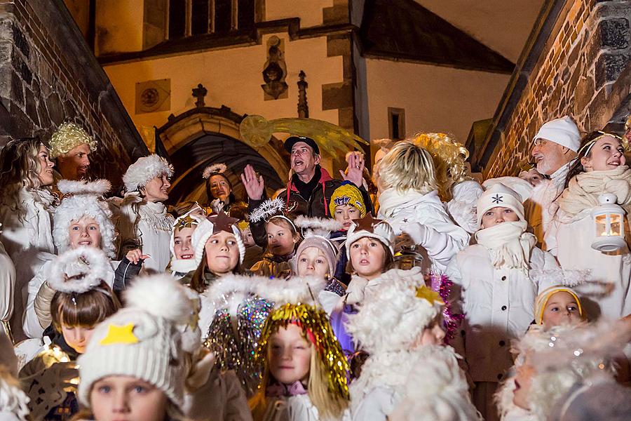 Engelsumzug Durch die Stadt Český Krumlov 8.12.2017