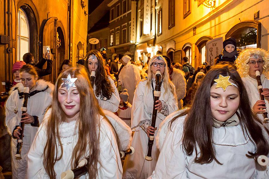 Andělský průvod městem Český Krumlov 8.12.2017