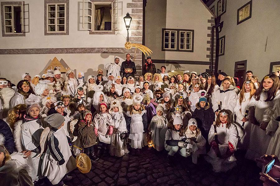 Andělský průvod městem Český Krumlov 8.12.2017