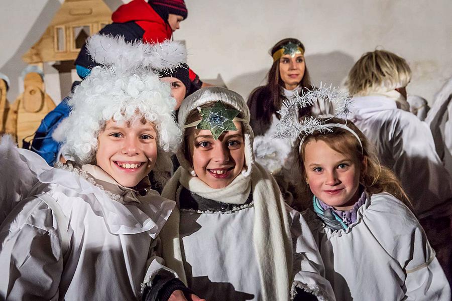 Andělský průvod městem Český Krumlov 8.12.2017