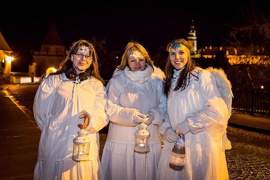 Engelsumzug Durch die Stadt Český Krumlov 8.12.2017