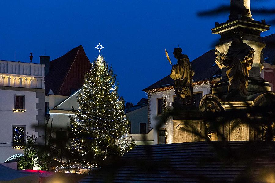 Baby Jesus Postal Office at U Zlatého Anděla and arrival of the White Lady, 10.12.2017