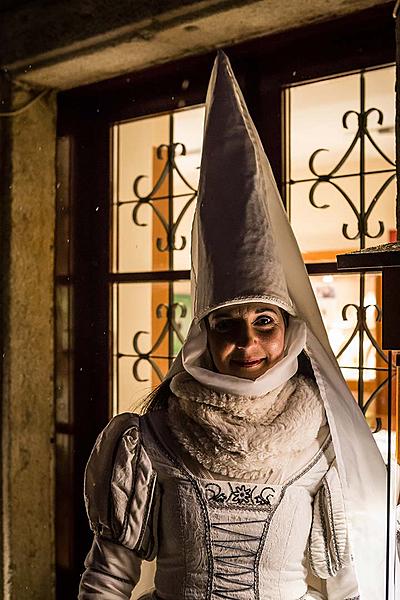 Baby Jesus Postal Office at U Zlatého Anděla and arrival of the White Lady, 10.12.2017