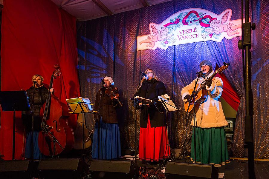 Baby Jesus Postal Office at U Zlatého Anděla and arrival of the White Lady, 10.12.2017