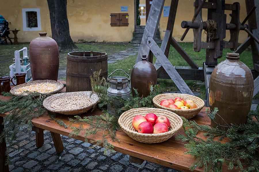 Andělská adventní sobota v klášterech, Nesem vám písničky (náměstí Svornosti), 3. adventní sobota 16.12.2017