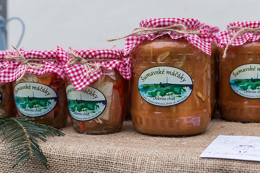 Andělská adventní sobota v klášterech, Nesem vám písničky (náměstí Svornosti), 3. adventní sobota 16.12.2017