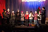 Verteilung des Lichts aus Bethlehem, Gemeinsames Singen am Weihnachtsbaum, 3. Adventssonntag 17.12.2017, Foto: Lubor Mrázek