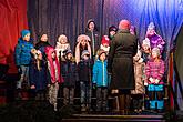 Verteilung des Lichts aus Bethlehem, Gemeinsames Singen am Weihnachtsbaum, 3. Adventssonntag 17.12.2017, Foto: Lubor Mrázek