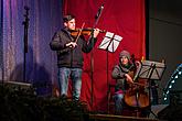 Verteilung des Lichts aus Bethlehem, Gemeinsames Singen am Weihnachtsbaum, 3. Adventssonntag 17.12.2017, Foto: Lubor Mrázek