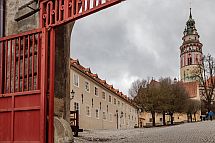 Studijn&iacute; centrum, 1. n&aacute;dvoř&iacute; St&aacute;tn&iacute;ho hradu a z&aacute;mku Česk&yacute; Krumlov