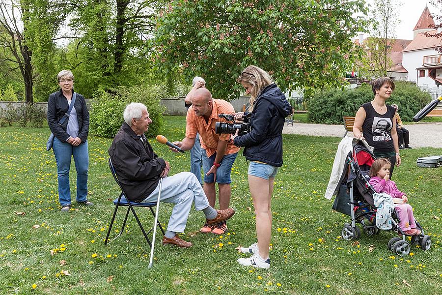 Planting of Olga Havlová Tree - Magical Krumlov 1.5.2018