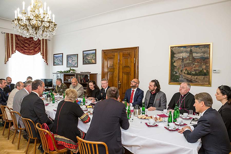 Festakt anlässlich des 73. Jahrestages des Endes des Zweiten Weltkriegs