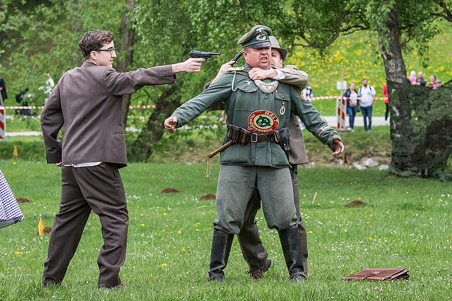 Slavnostní akt u příležitosti 73. výročí konce 2. světové války - Poslední bitva, Jelení zahrada v Českém Krumlově 5.5.2018