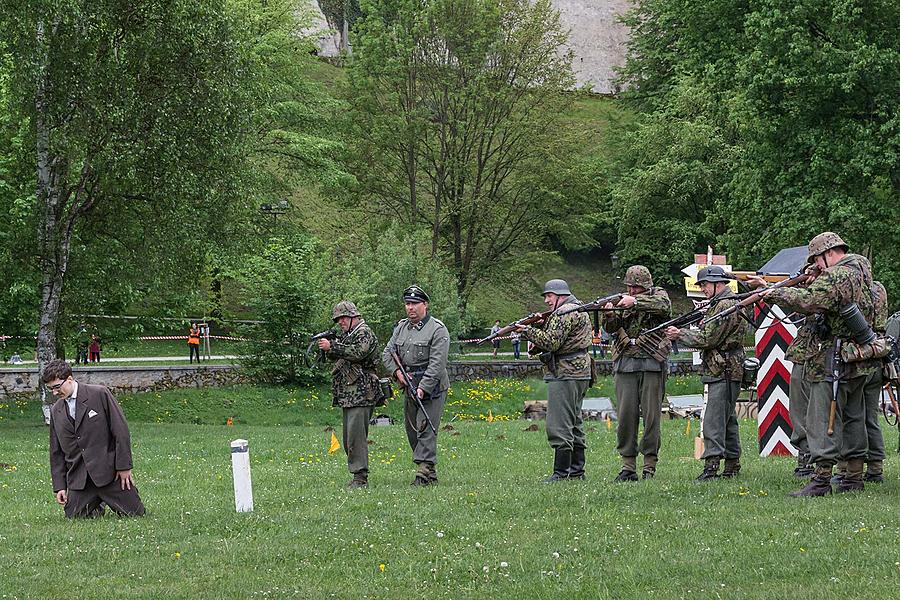 Slavnostní akt u příležitosti 73. výročí konce 2. světové války - Poslední bitva, Jelení zahrada v Českém Krumlově 5.5.2018