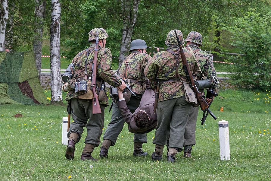 Slavnostní akt u příležitosti 73. výročí konce 2. světové války - Poslední bitva, Jelení zahrada v Českém Krumlově 5.5.2018