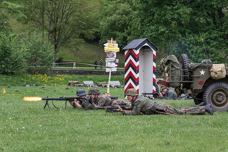 Slavnostní akt u příležitosti 73. výročí konce 2. světové války - Poslední bitva, Jelení zahrada v Českém Krumlově 5.5.2018