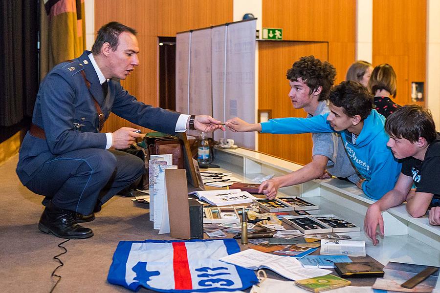 Tschechoslowakische Flieger im Zweiten Weltkrieg - Vortrag für Schulen, 3.5.2018