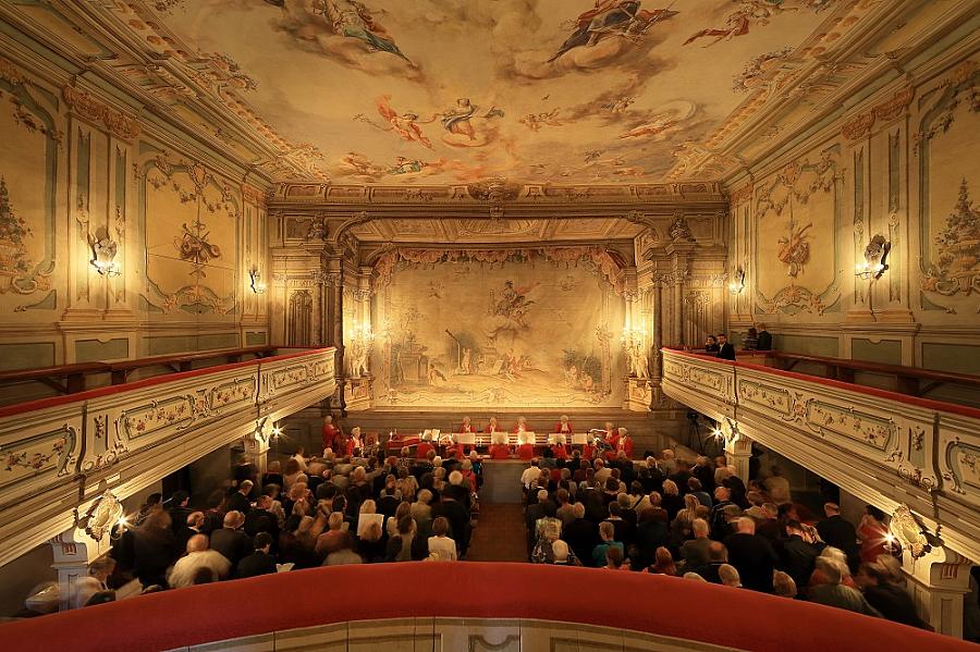 Antonio Caldara: L´Asilo d´Amore, soubor barokní hudby, Hof-Musici, 16. - 18. 9. 2016, před oponou