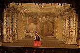 Antonio Boroni: La Didone, Hof-Musici Baroque Orchestra, 14. – 17. 9. 2017, in front of theatre curtain, source: Festival of Baroque Arts, photo by: Libor Sváček