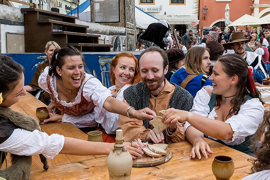 Fest der fünfblättrigen Rose ®, Český Krumlov, Freitag 22. 6. 2018