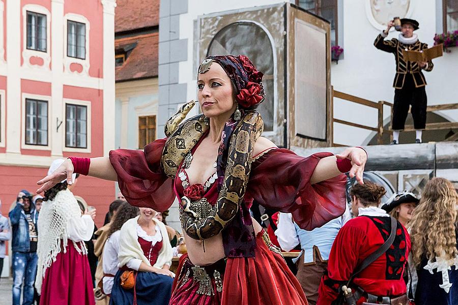 Fest der fünfblättrigen Rose ®, Český Krumlov, Freitag 22. 6. 2018