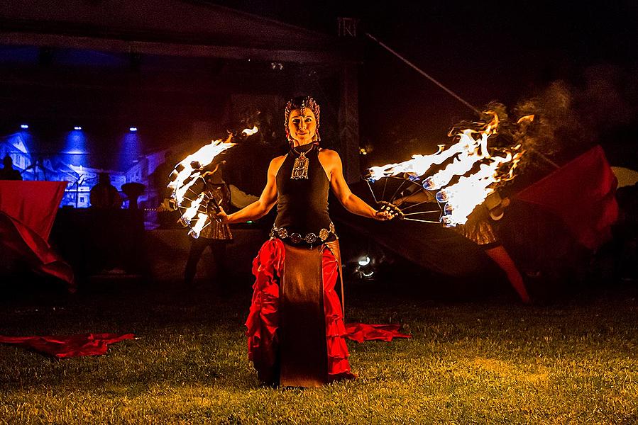 Fest der fünfblättrigen Rose ®, Český Krumlov, Freitag 22. 6. 2018