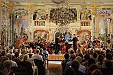 Miroslav Ambroš (housle) a Jaroslaw Nadrzycki (housle), Jihočeská filharmonie, Jan Kučera (dirigent), Mezinárodní hudební festival Český Krumlov 24.7.2018, zdroj: Auviex s.r.o., foto: Libor Sváček