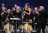 „KEEP SWINGING!“ – Swing evening in the Las Vegas style, Jan Smigmator, Dasha, Tom Gaebel, RTV Big Band Felixe Slováčka etc., Internationales Musikfestival Český Krumlov 4.8.2018, Quelle: Auviex s.r.o., Foto: Libor Sváček