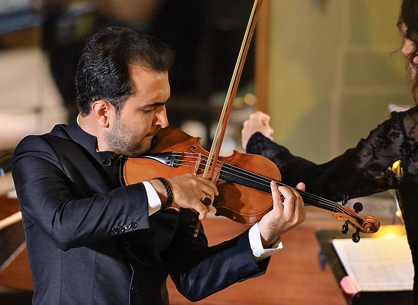 Amin Ghafari (housle), Sukův komorní orchestr, Nikol Kraft (dirigentka), Mezinárodní hudební festival Český Krumlov 8.8.2018