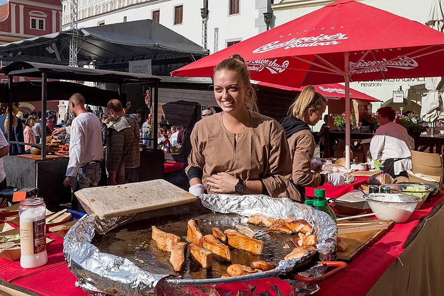 Svatováclavské slavnosti a Mezinárodní folklórní festival 2018 v Českém Krumlově, pátek 28. září 2018