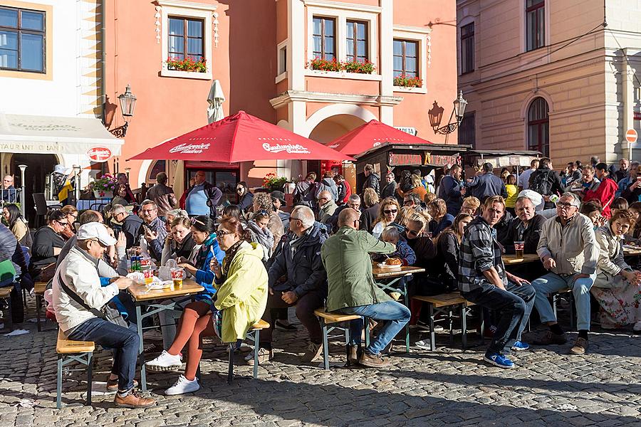 Svatováclavské slavnosti a Mezinárodní folklórní festival 2018 v Českém Krumlově, pátek 28. září 2018