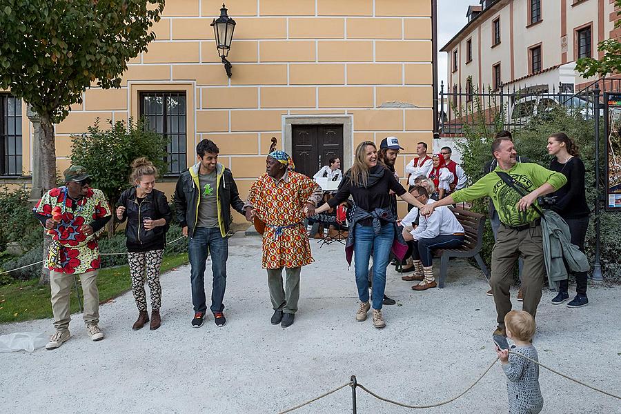 Svatováclavské slavnosti a Mezinárodní folklórní festival 2018 v Českém Krumlově, pátek 28. září 2018