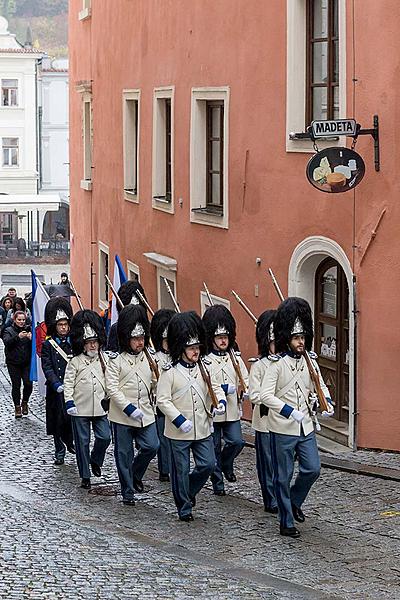 Oslava 100 let republiky v Českém Krumlově, Schwarzenberská granátnická garda - slavnostní kirchparáda a mše svatá v kostele sv. Víta, 28.10.2018