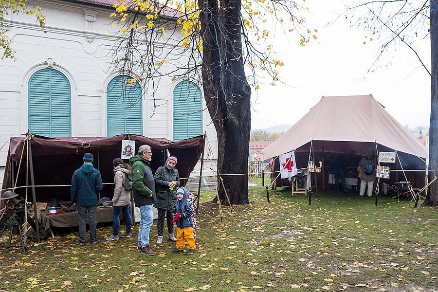 Oslava 100 let republiky v Českém Krumlově, Vojáci velké války v Českém Krumlově - park za Městským divadlem Český Krumlov, 28.10.2018