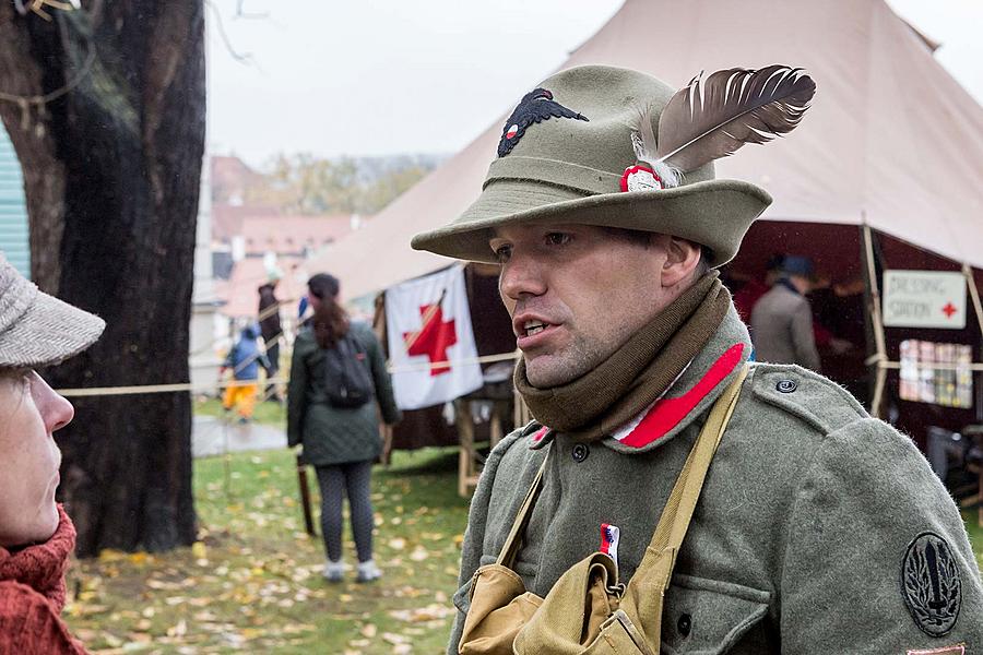 Oslava 100 let republiky v Českém Krumlově, Vojáci velké války v Českém Krumlově - park za Městským divadlem Český Krumlov, 28.10.2018