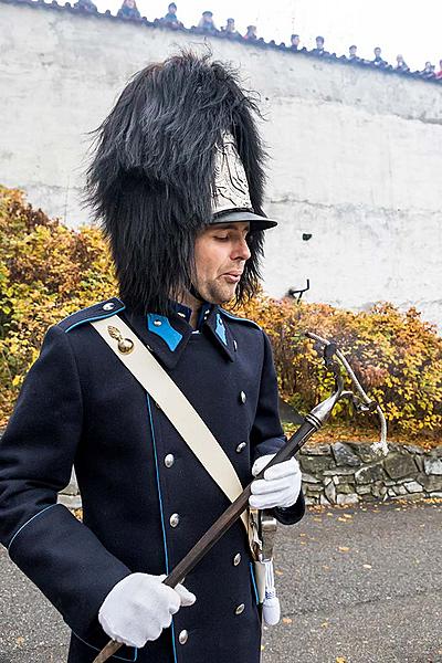 Oslava 100 let republiky v Českém Krumlově, Schwarzenberská granátnická garda - slavnostní salva nad městem, 28.10.2018